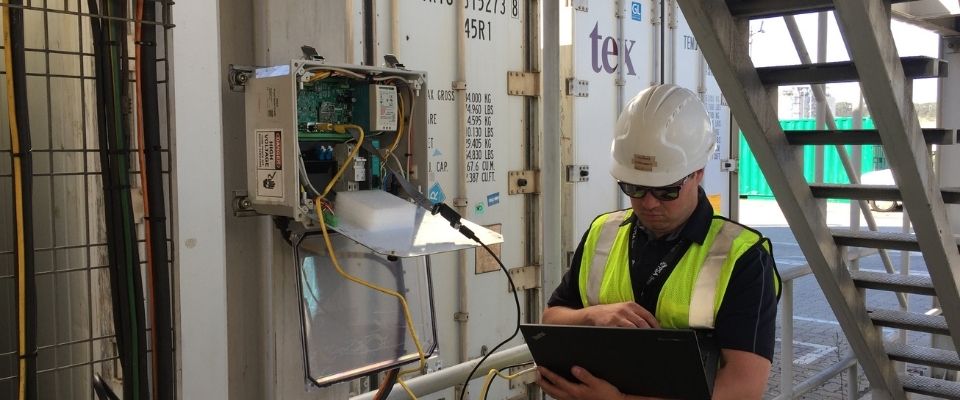 Installation during operations Reefer Monitoring Installation Process